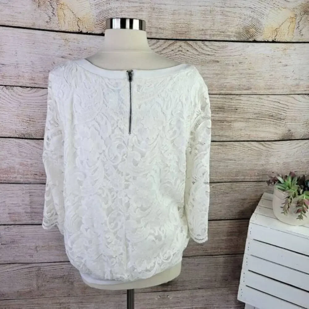 Torrid Plus Size Ivory Lace Sleeves Casual Top Size 1‎ Size 1X